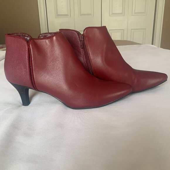 East 5th Wine Faux Leather Ankle Boots Size 10 - Picture 1 of 6